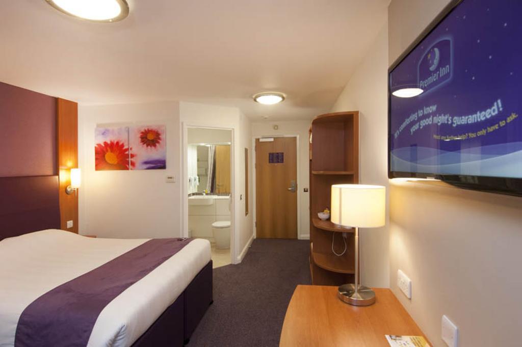 Premier Inn Newcastle - Metro Centre Gateshead Bagian luar foto